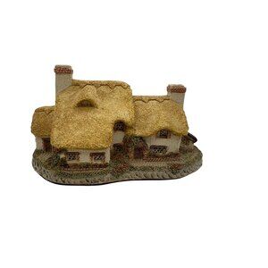 David Winter Yeomans Farmhouse 1985 Hand Made & Painted Ceramic Cottage Figurine
